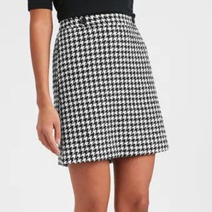 Banana Republic Houndstooth Mini Skirt